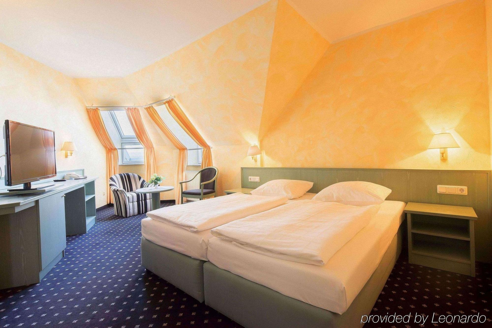 Trip Inn Hotel Astoria Гьотинген Екстериор снимка